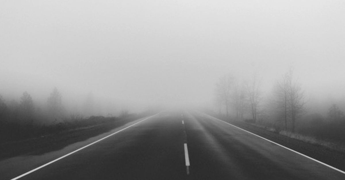 Cómo actuar en caso de niebla repentina en carretera